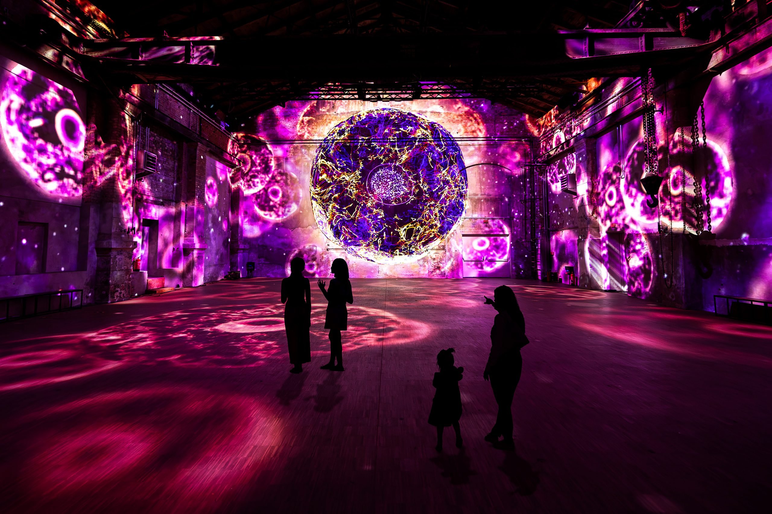 🖼️ 쿤스트크라프트베르크 라이프치히 - 디지털 아트 센터